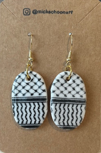 Oval Black Keffiyeh Earrings (Gold Hooks)